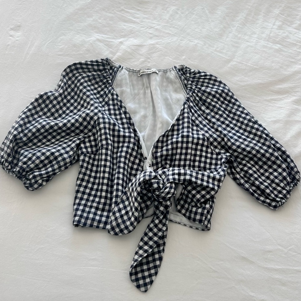 Abercrombie now & Fitch Front-Tie Gingham Top